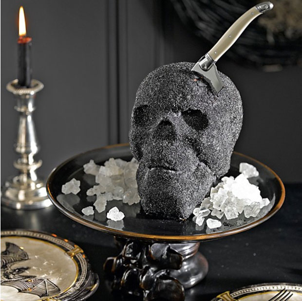 New Williams Sonoma Nordic Ware Halloween Skull Cake Pan USA